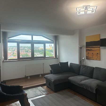 High Level Apart Oradea Free Reserved Parking ภายนอก รูปภาพ