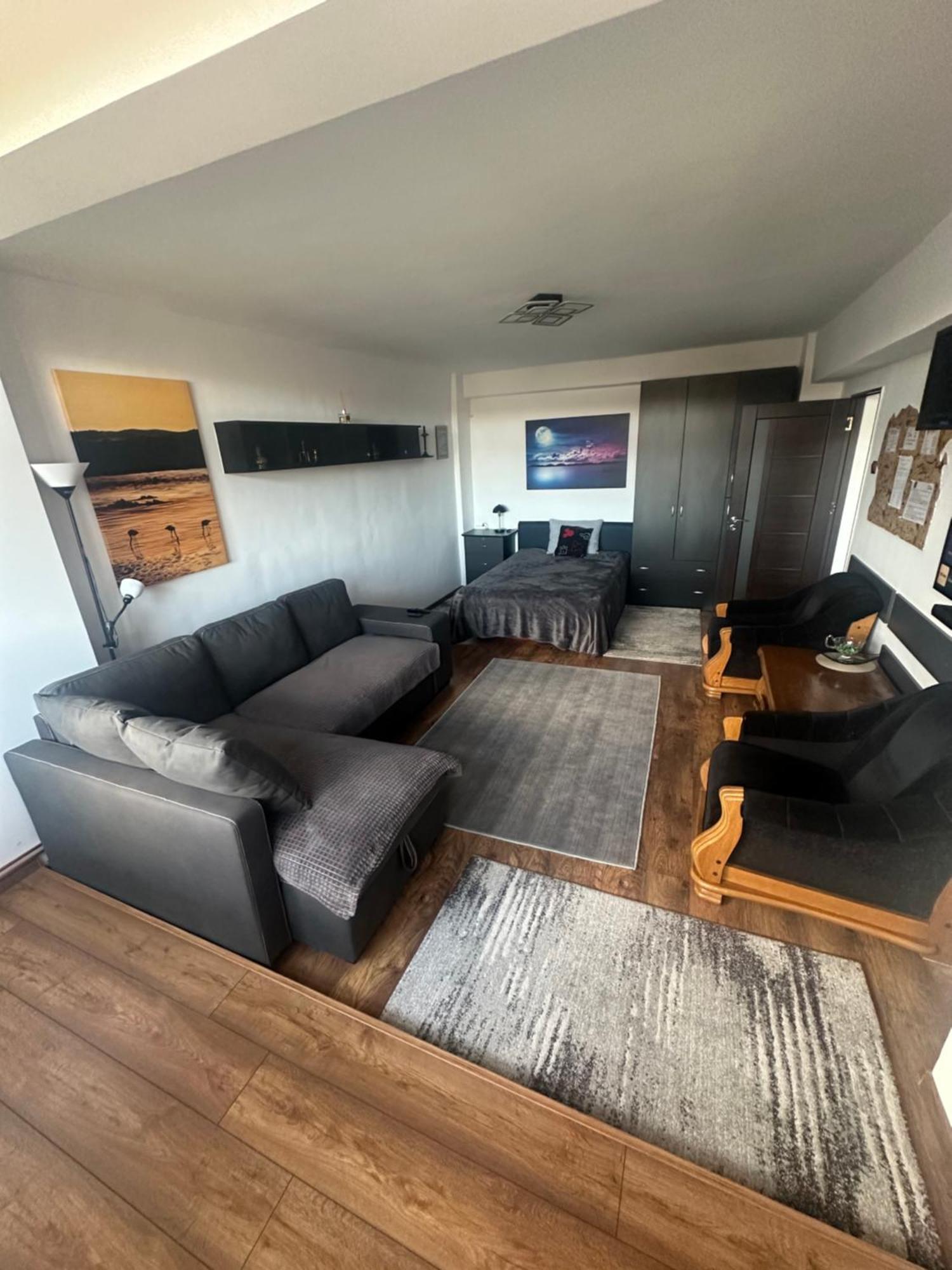 High Level Apart Oradea Free Reserved Parking ภายนอก รูปภาพ