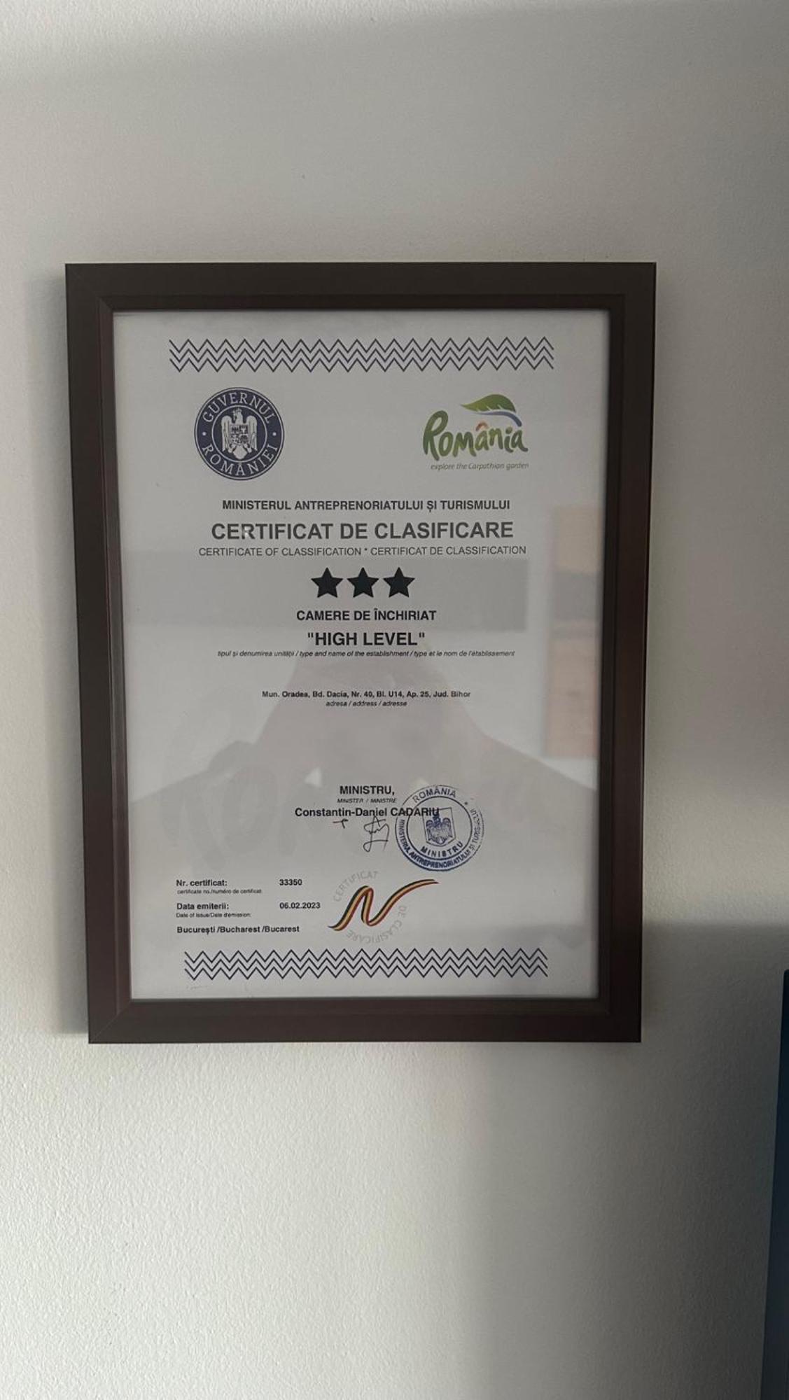 High Level Apart Oradea Free Reserved Parking ภายนอก รูปภาพ